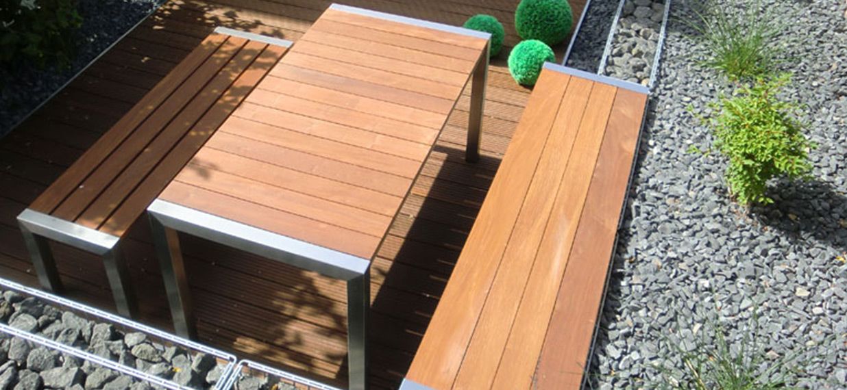 Gartenmöbel Sitzgarnitur aus Edelstahl und tropischen Holz