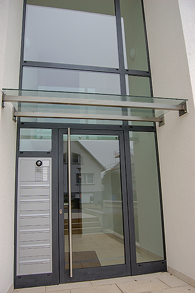 Vordach mit Glas für Haustüreingang